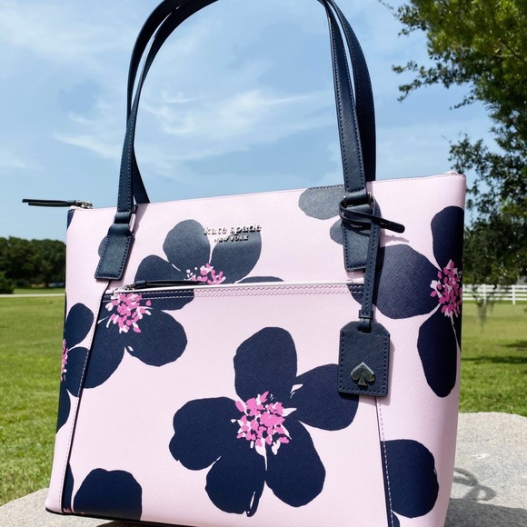 NWT๐๐Kate Spade Grand Flora Pocket Tote & Wallet - Picture 8 of 14